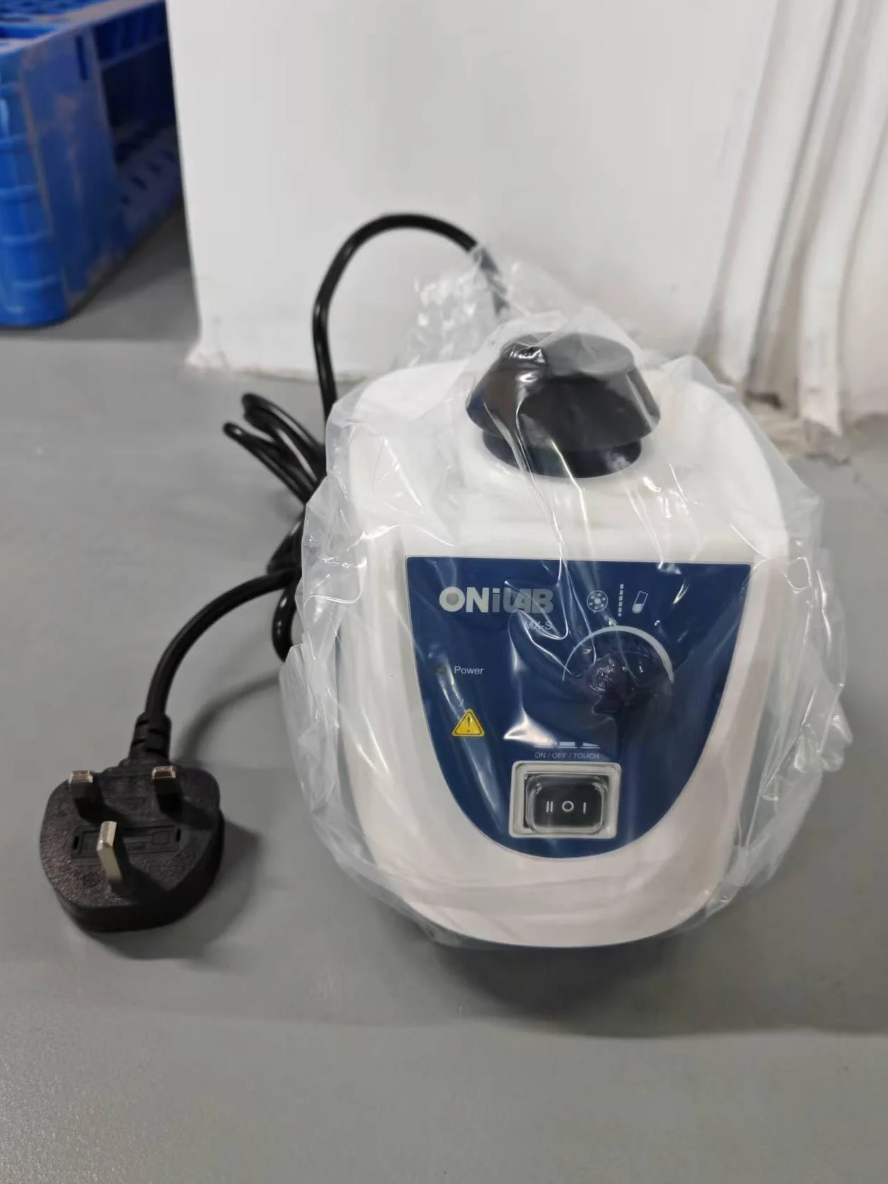 ONiLAB Lab Vortex Mixer mit Touch Start und kontinuierlichen Modi, Labor Vortexer für Rohre, Nagellack, Wimpernklebstoffe und Hobbyfarben Mischen, 0-3000 RPM.Include Extra 120pcs 7/32in Mischkugeln